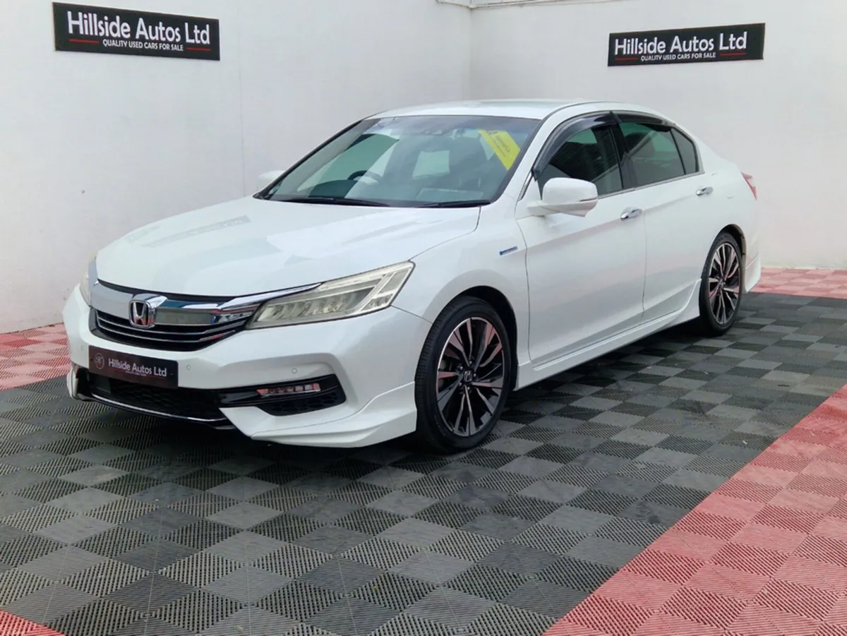 Honda Accord EXCLUSIVE  PETROL HYBRID 2.0 AUTOMATI - Image 3