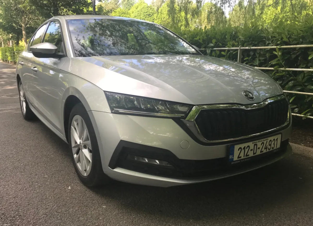 Skoda Octavia Ambition 2.0TDI 115HP DSG New Model - Image 1