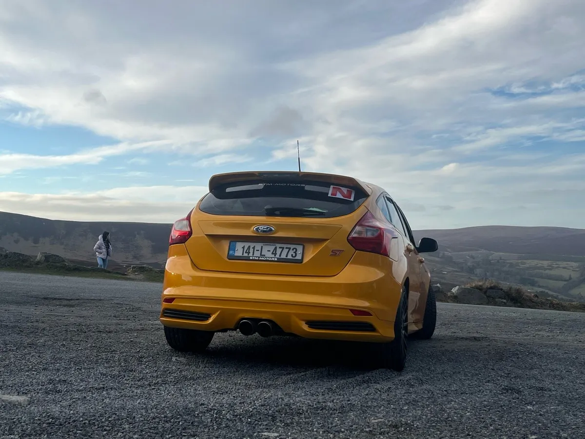 Ford Focus ST 250BHP 2.0L - Image 3