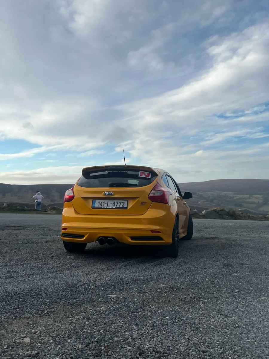 Ford Focus ST 250BHP 2.0L - Image 4