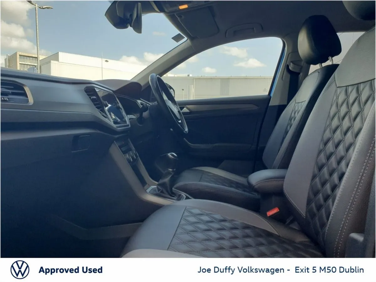Volkswagen T-Roc Design 1.5 TSI 150bhp - Image 3