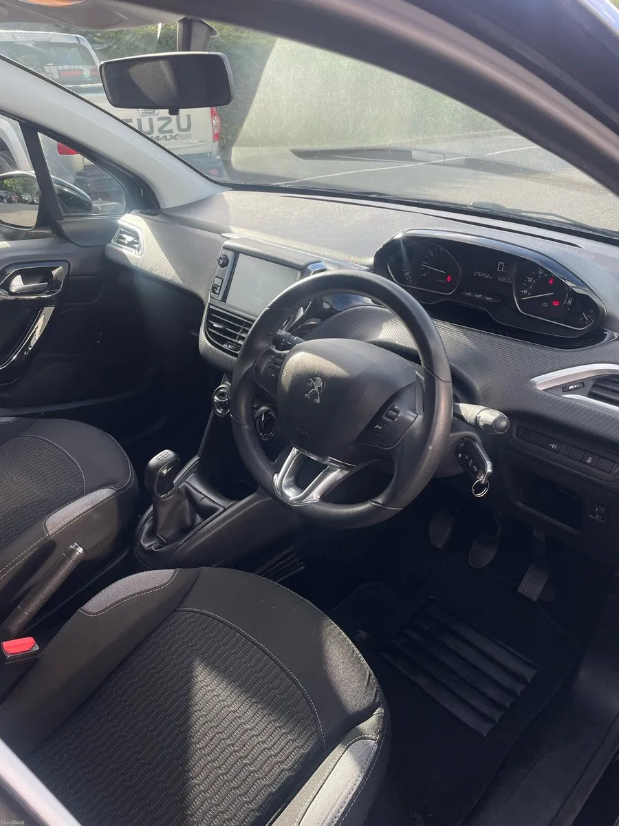 2016 Peugeot 208 * Low Milage* - Image 4