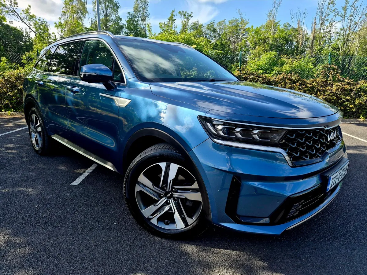 2022 KIA SORENTO 1.6 PHEV K4 4X4 7 SEATER AWD - Image 1
