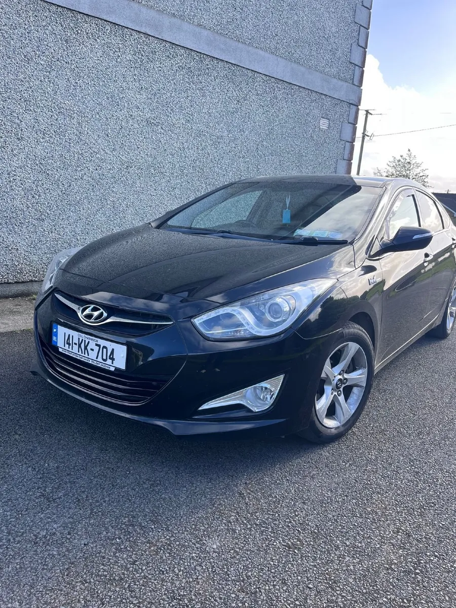 141 Blue Drive Hyundai i40 - Image 3