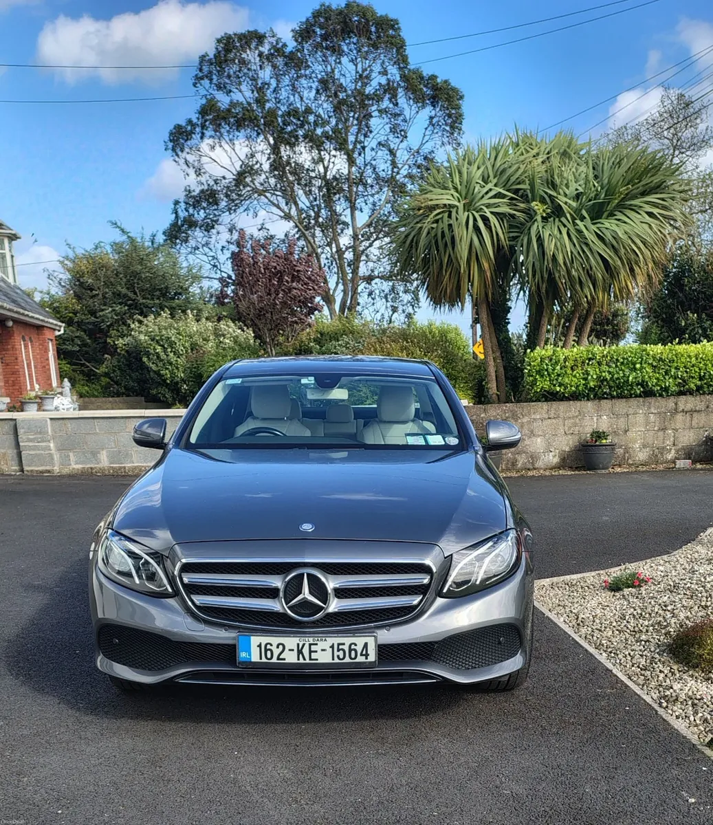 162 Mercedes-Benz E220d Avantgarde 9 speed Auto - Image 1