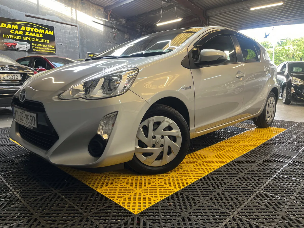 Toyota Aqua 2017 - Image 2