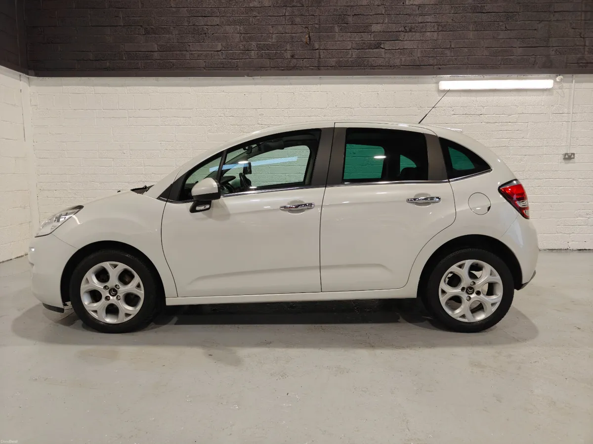 2017 CITROEN C3 AUTOMATIC WITH MOON ROOF - Image 3