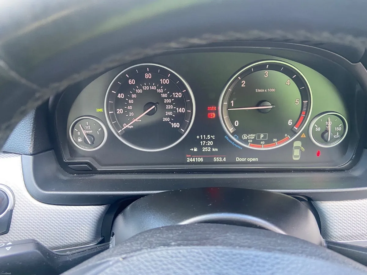 BMW 5-Series 2012 - Image 3