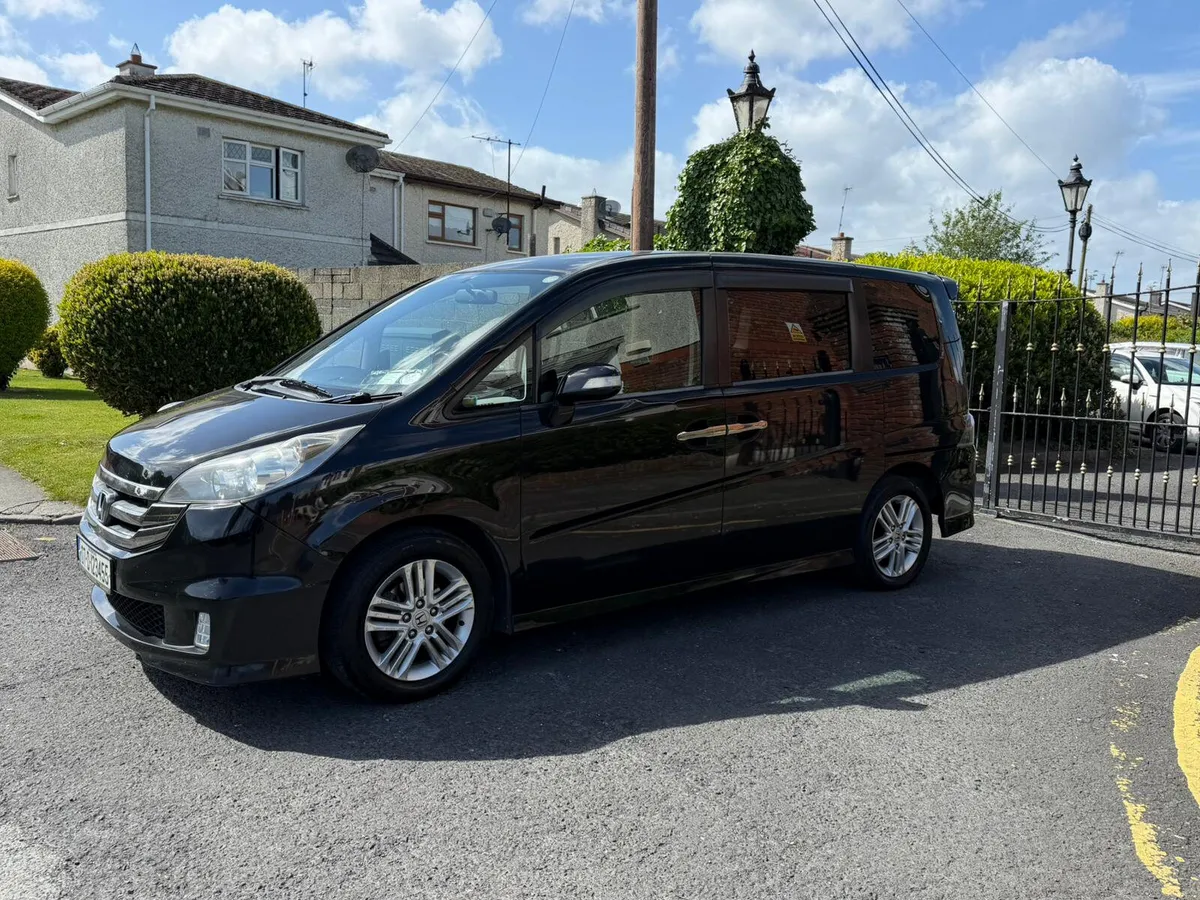 2007 Honda Stepwagon  Automatic - Image 4