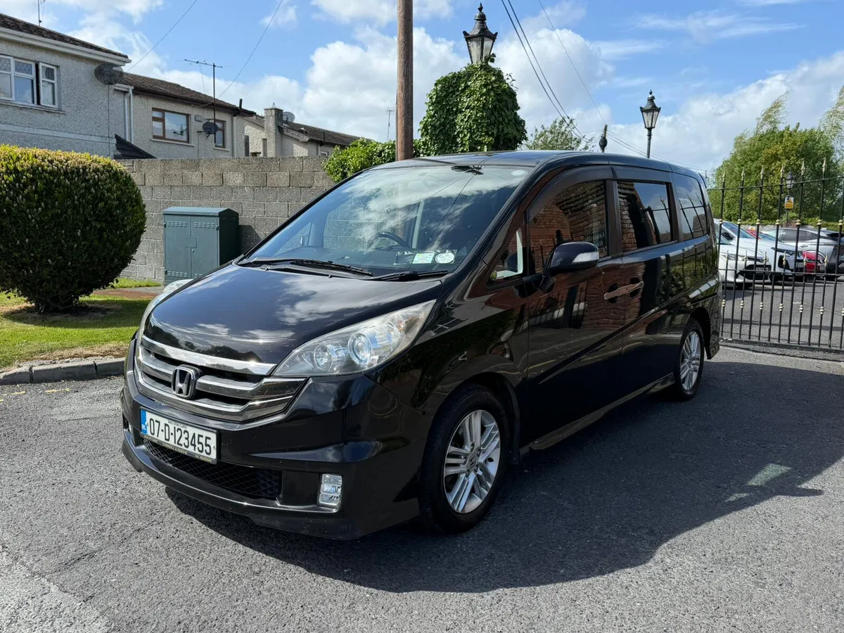 2007 Honda Stepwagon  Automatic - Image 3