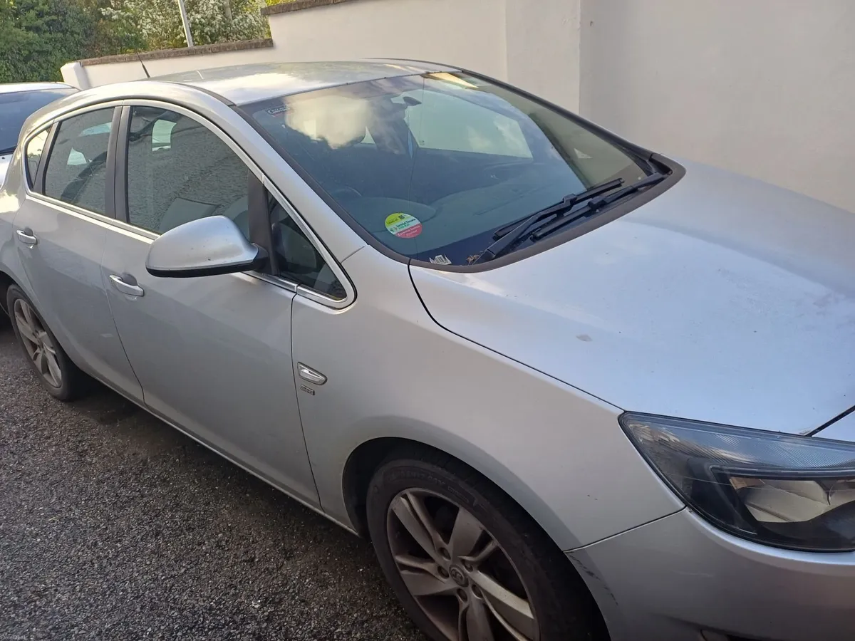 Vauxhall Astra 2013 - Image 2