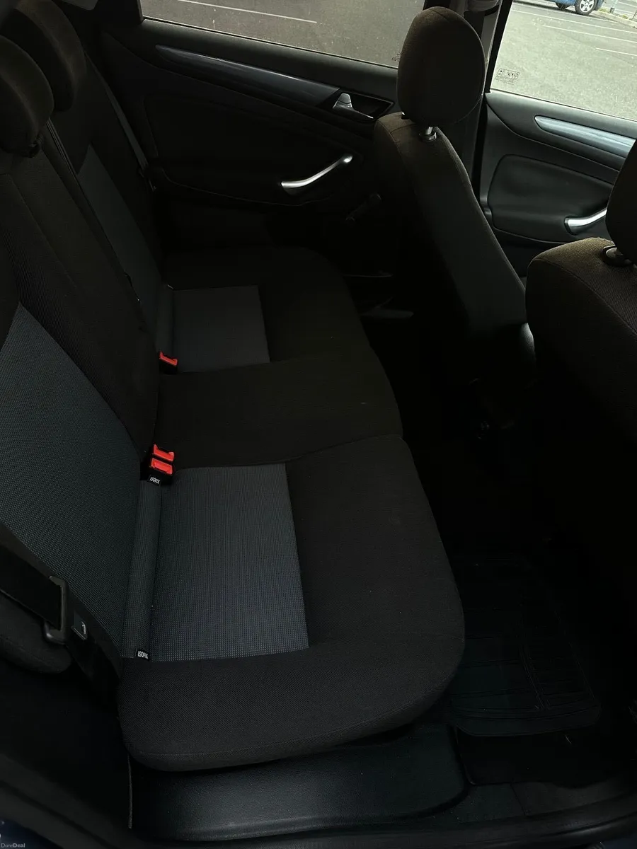 Ford Mondeo 2012 - Image 2