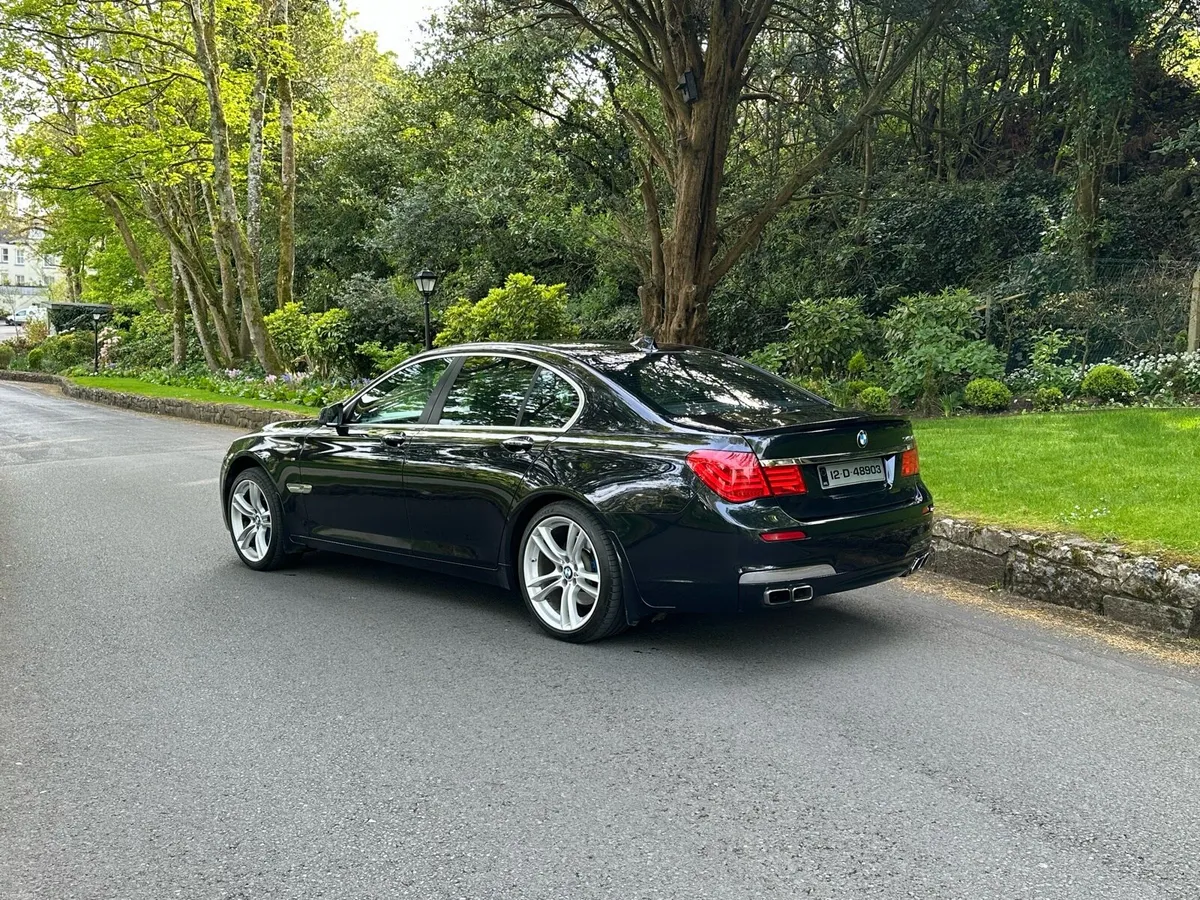 BMW 740 D M SPORT 2012 - Image 2