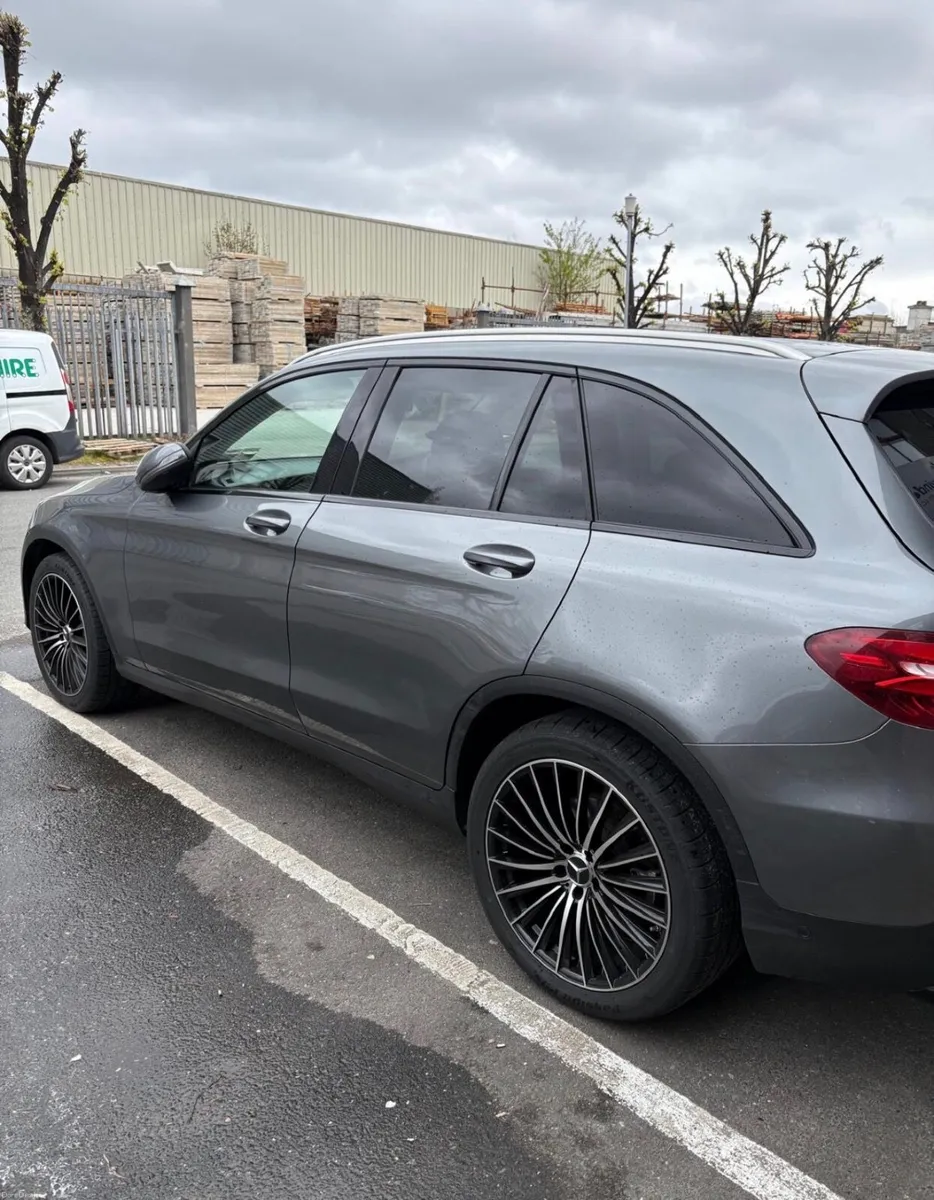 Mercedes-Benz GLC 2016 - Image 4