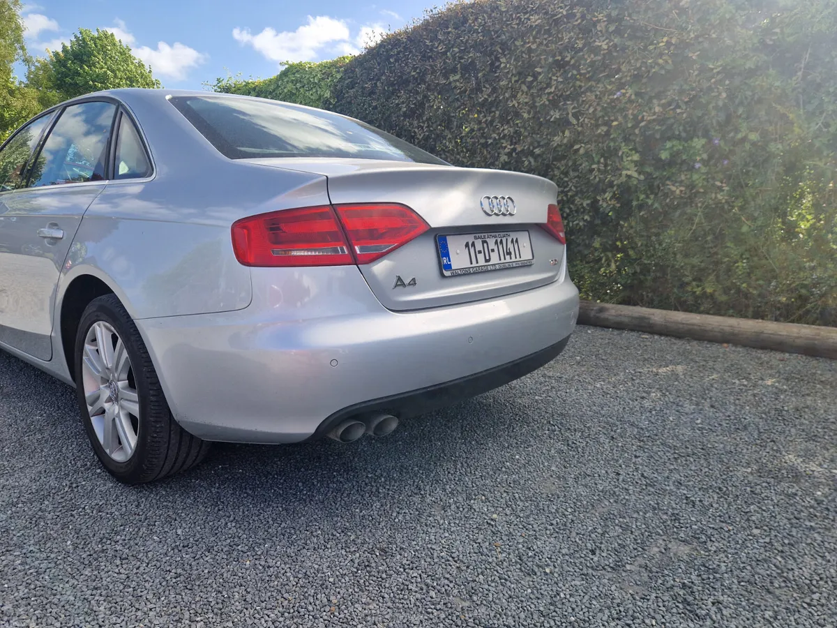 Audi A4 SE 2.0 TDI 2011 - Image 3