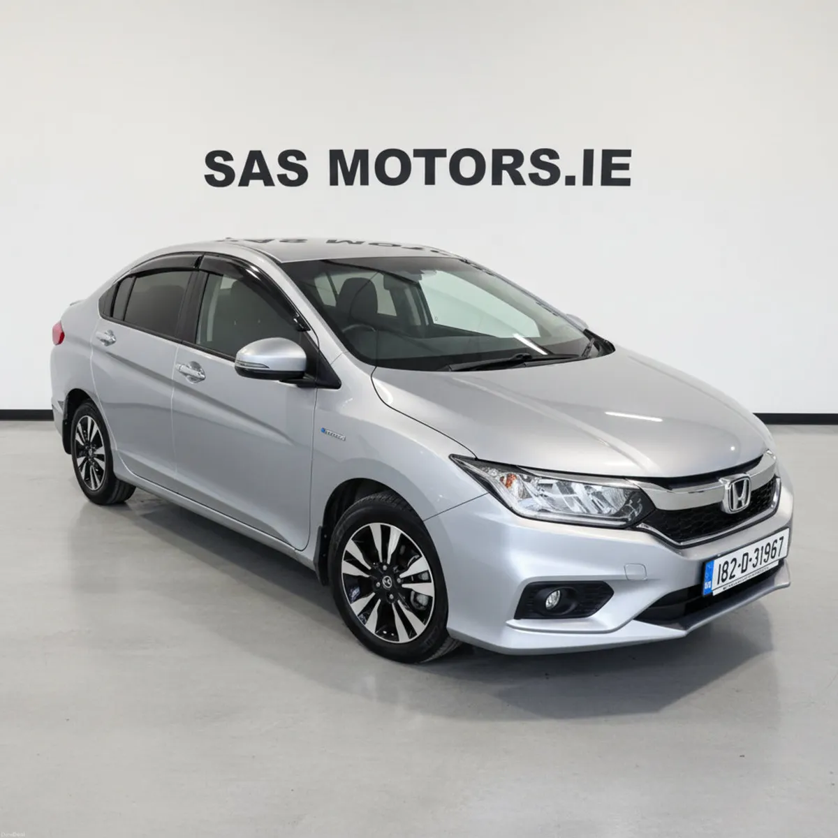 Honda Grace 2018 Hybrid Automatic Low Miles - Image 1