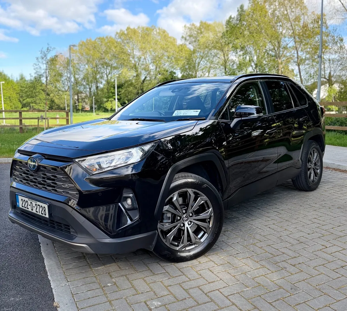 2022 Toyota Rav-4 Hybrid - Image 4