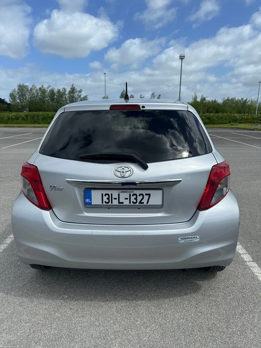 Toyota Vitz 2013 1.0 petrol    Automatic - Image 4