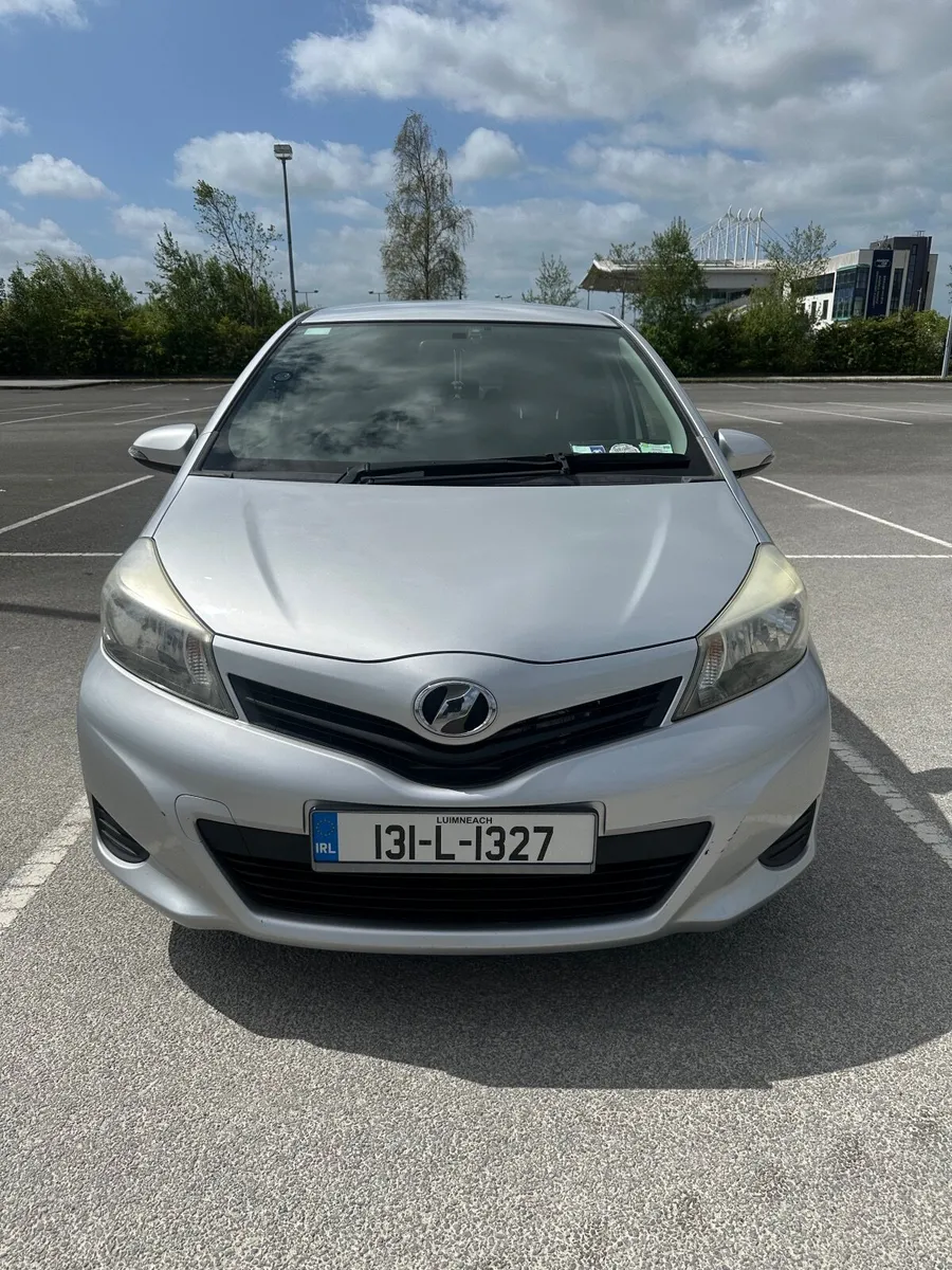 Toyota Vitz 2013 1.0 petrol    Automatic - Image 1