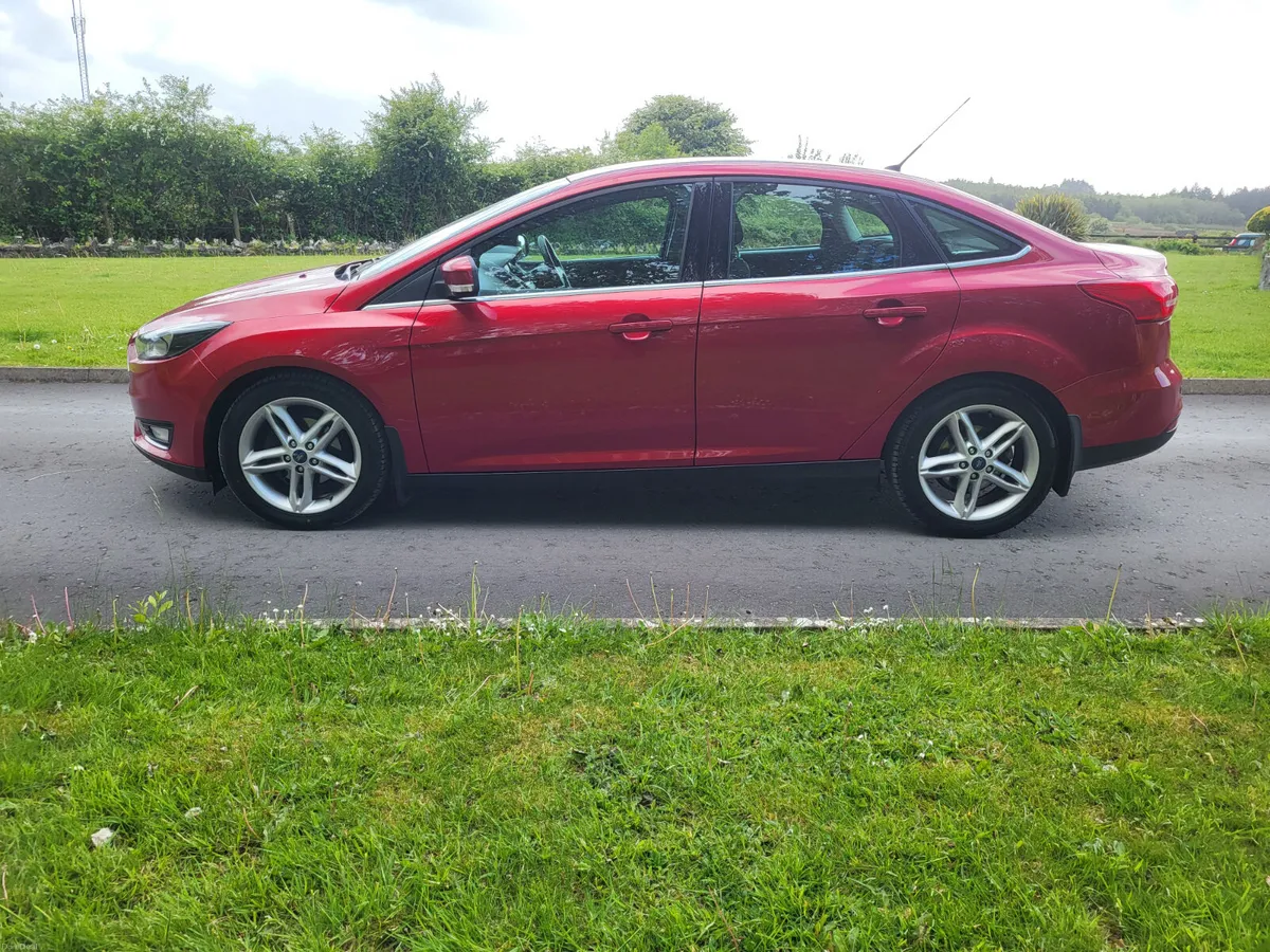 Ford Focus Titanium 1 owner  1.5 Diesel - Image 4