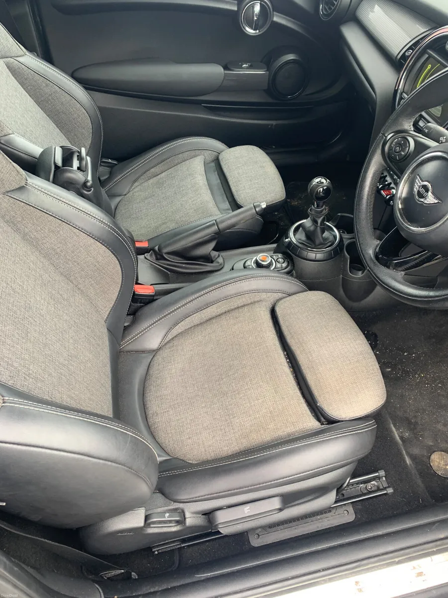 Mini Cooper 2017 Cheapest on DoneDeal - Image 4