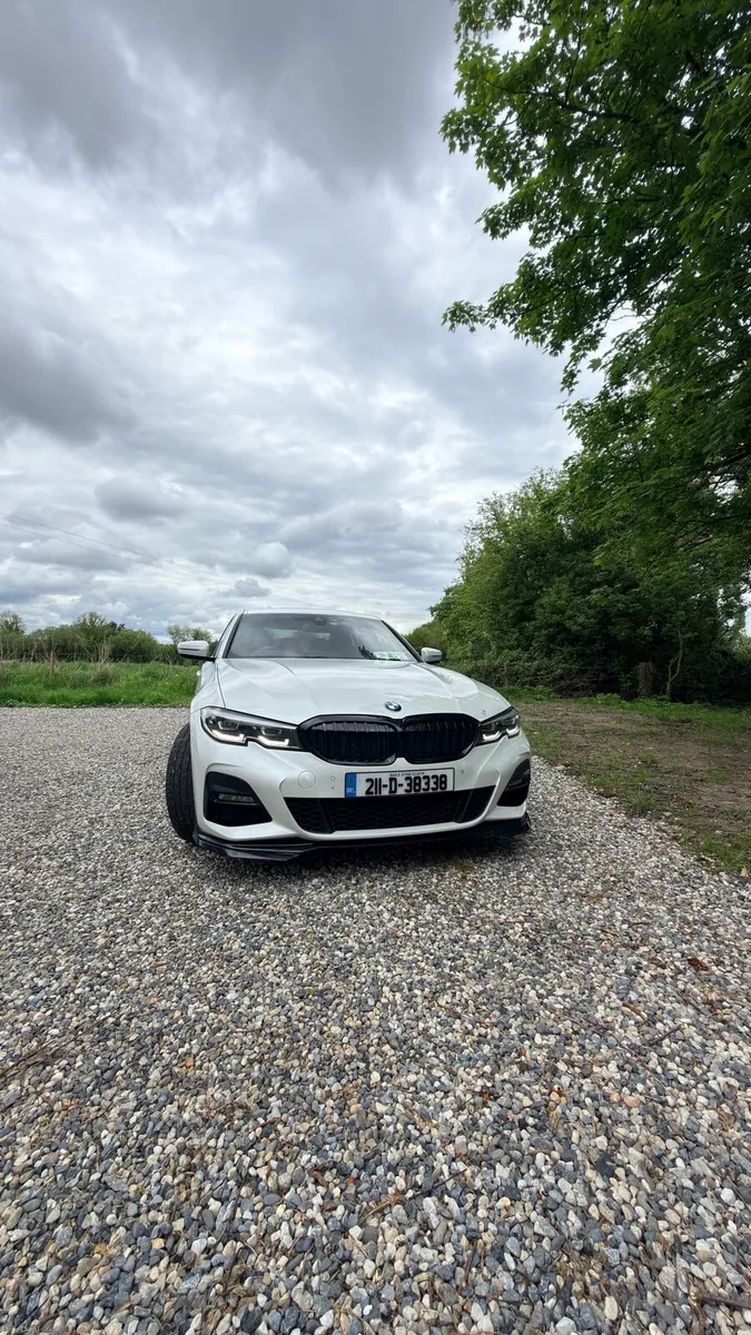 BMW 3 series 330e M Sport - Image 1