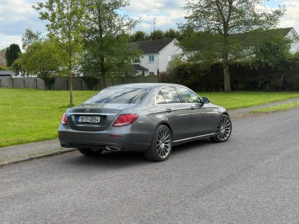 MERCEDES-BENZ E220 /low mileage/ W 213/2019 - Image 3