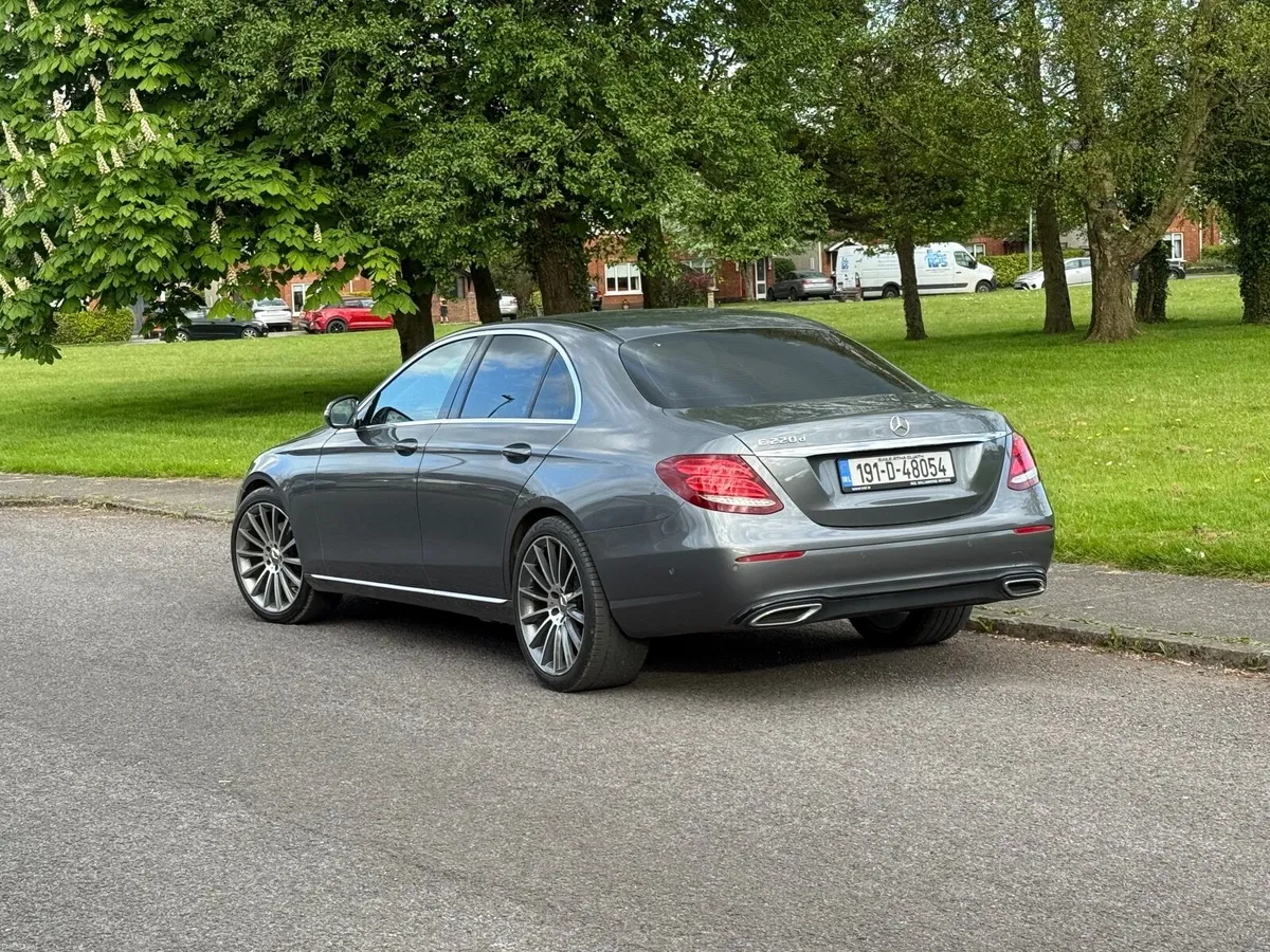 MERCEDES-BENZ E220 /low mileage/ W 213/2019 - Image 2