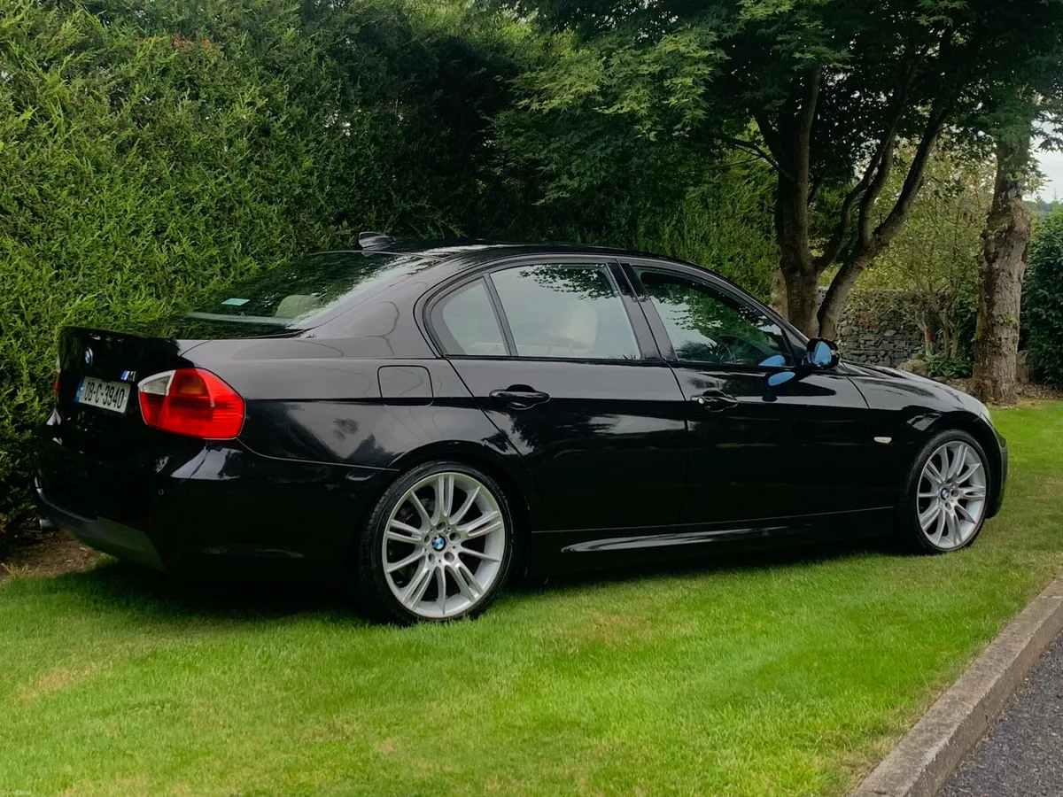 BMW 3 series M-Sport - Image 2