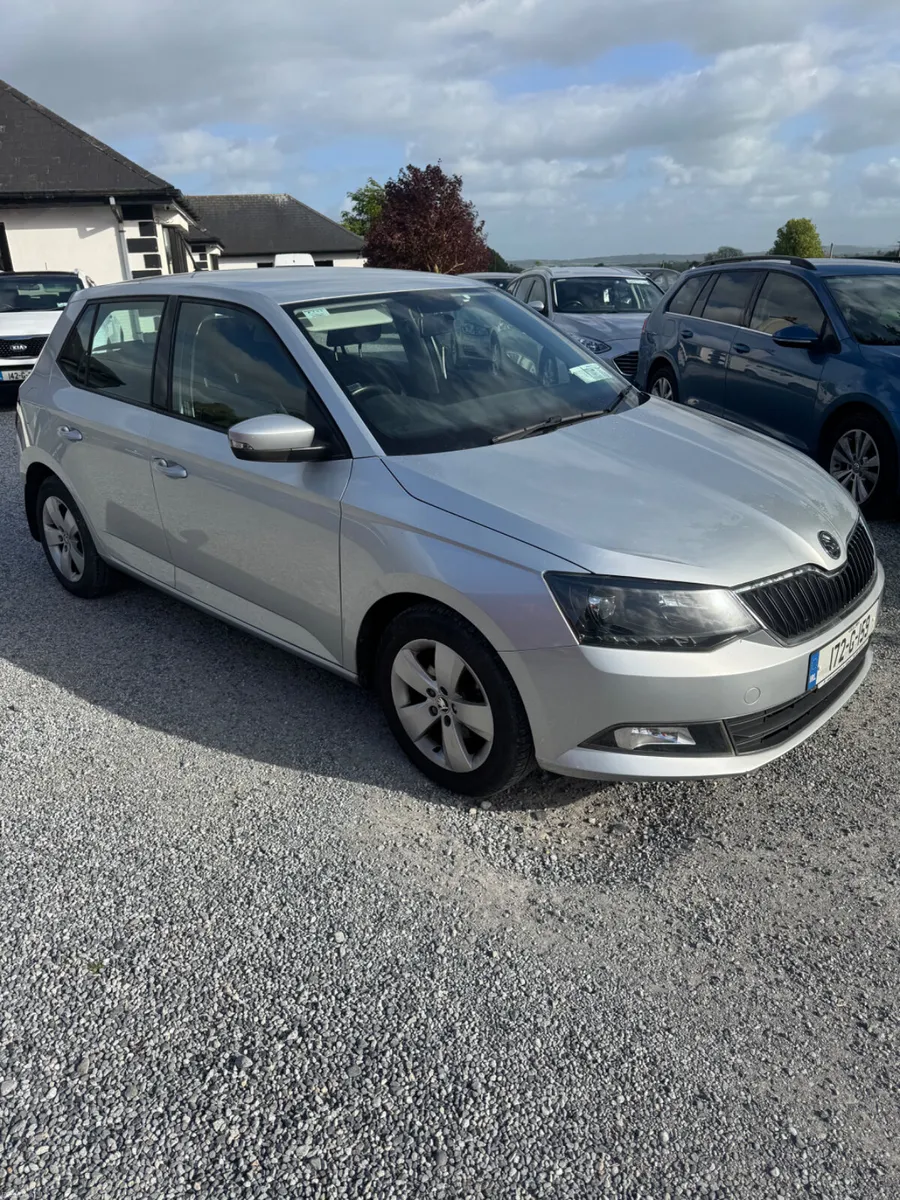 Skoda Fabia 2017 - Image 2