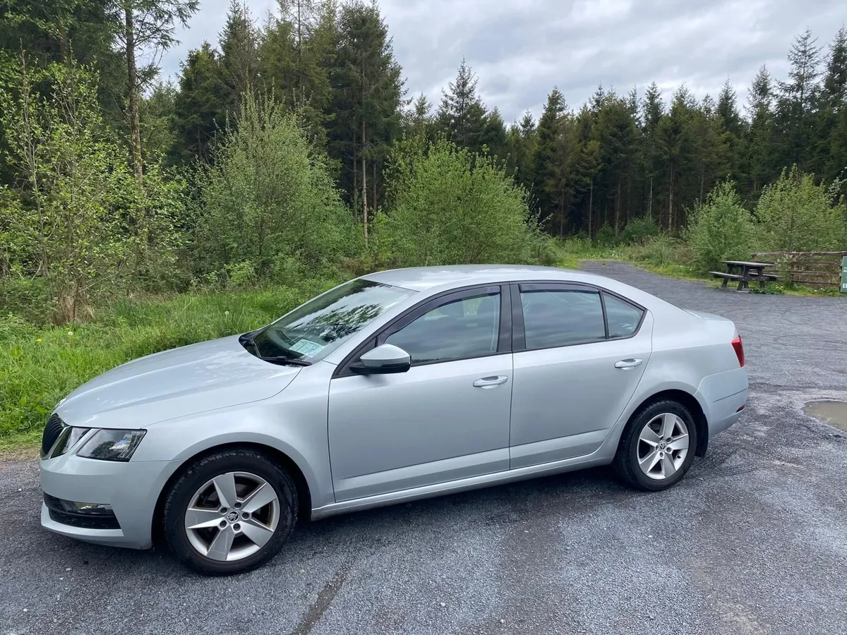 Skoda Octavia 2017 - Image 2