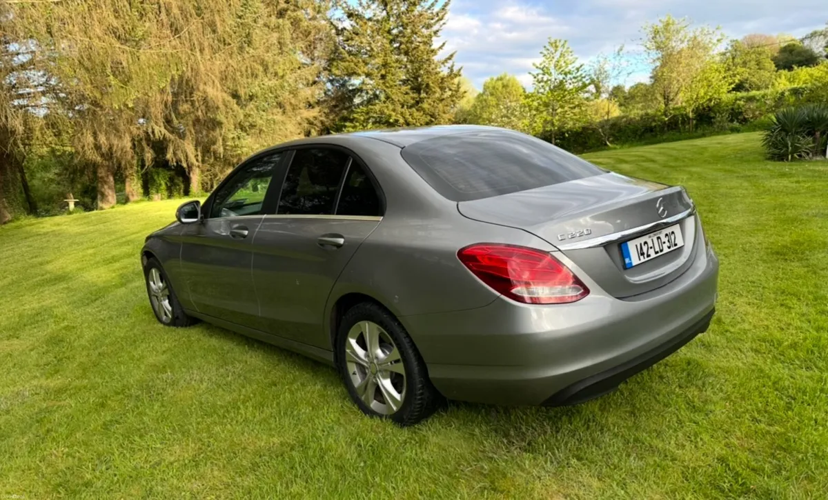 Mercedes-Benz C-Class 2014 - Image 4