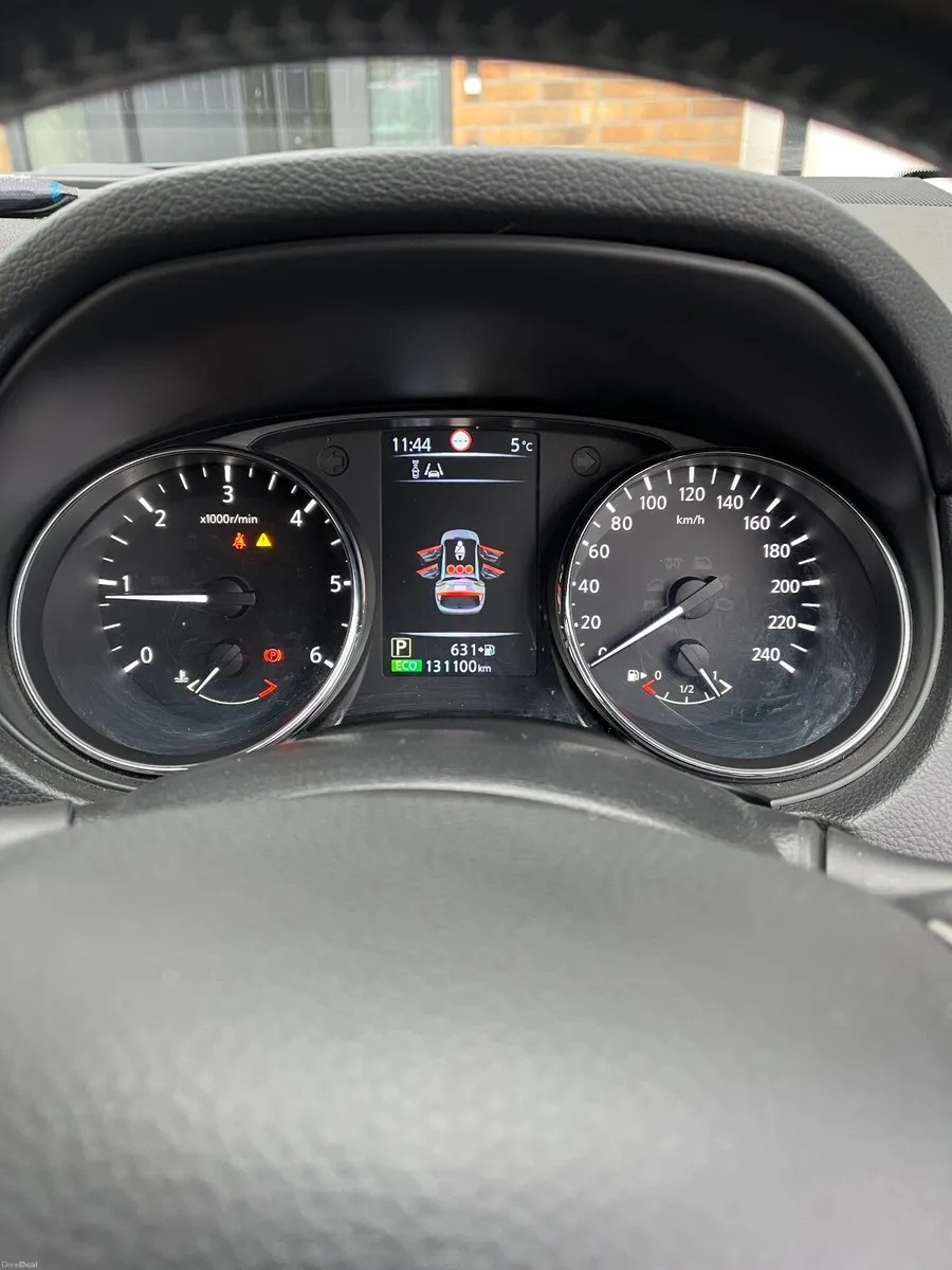 Nissan Qashqai 2015 - Image 2