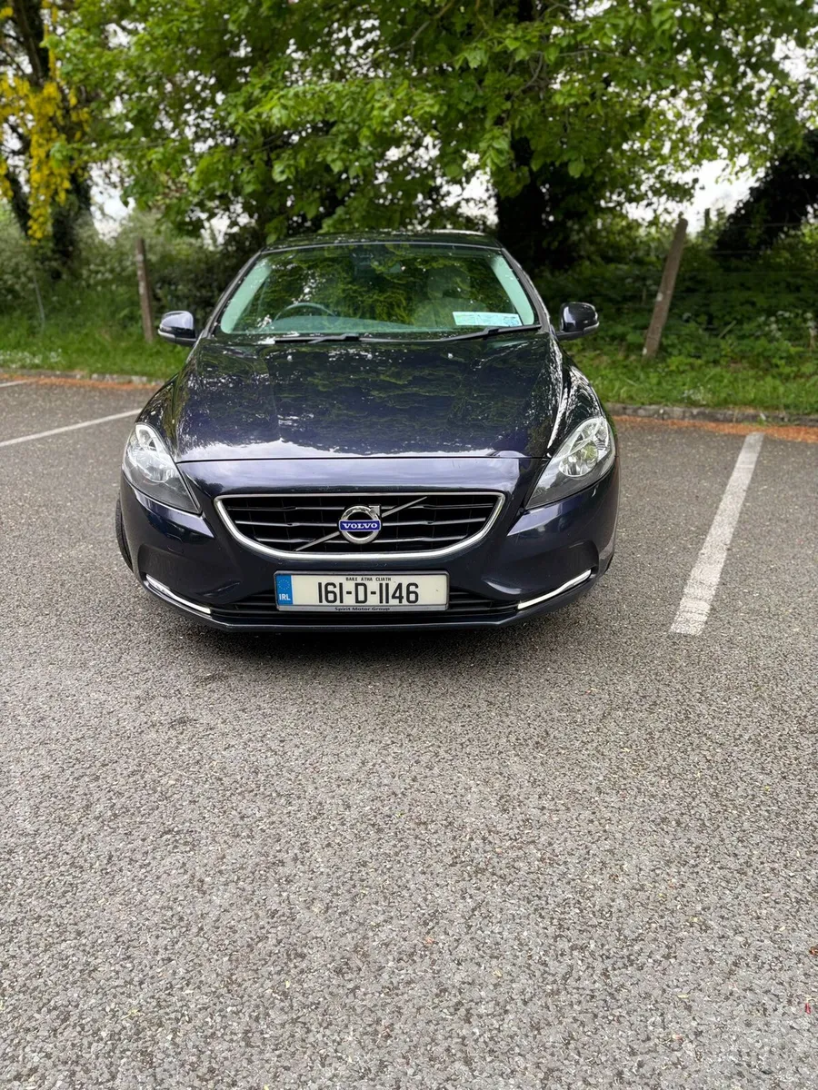 161 VOLVO V40 D2 MOMENTUM NEW NCT 05/27 - Image 3