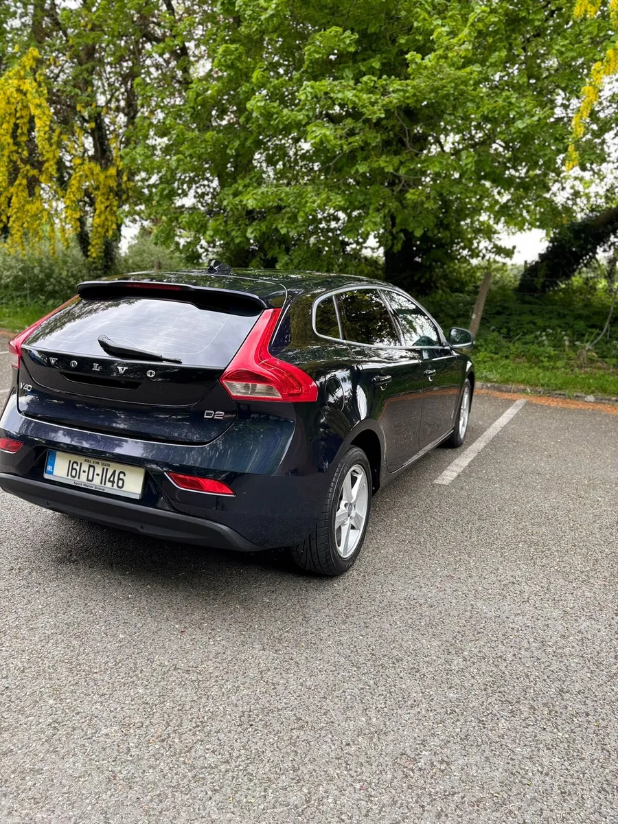 161 VOLVO V40 D2 MOMENTUM NEW NCT 05/27 - Image 4