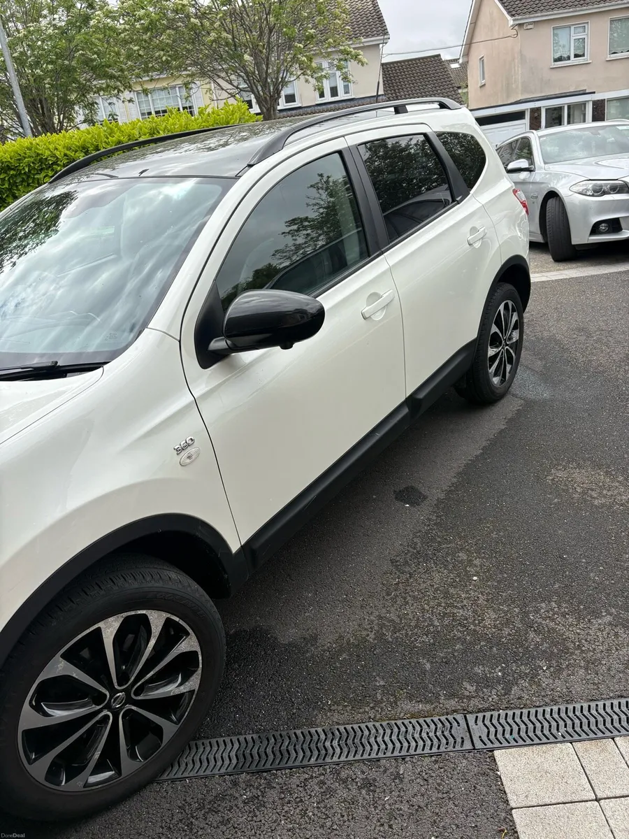Car - Image 1