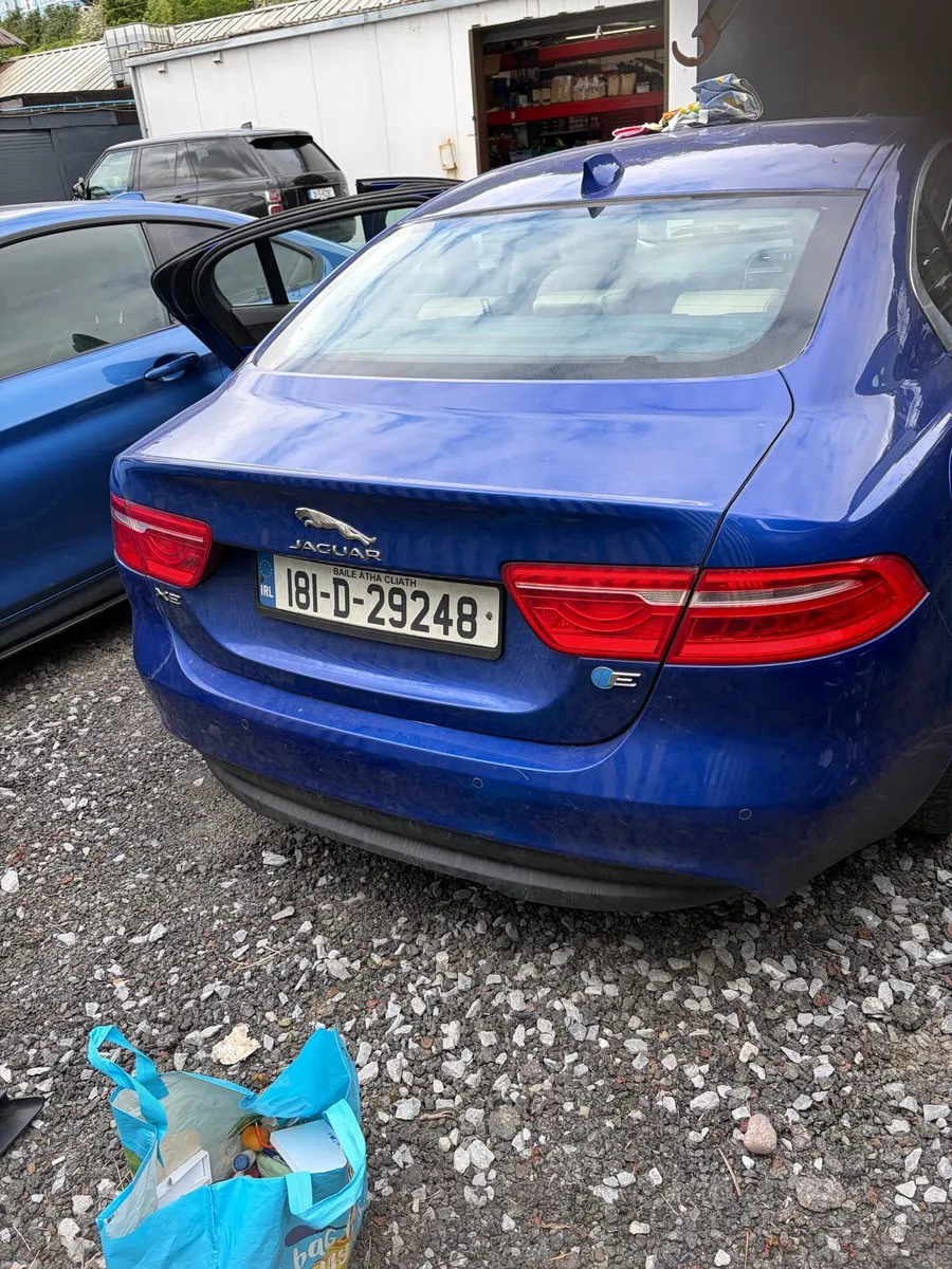 jaguar XE 181 car - Image 4