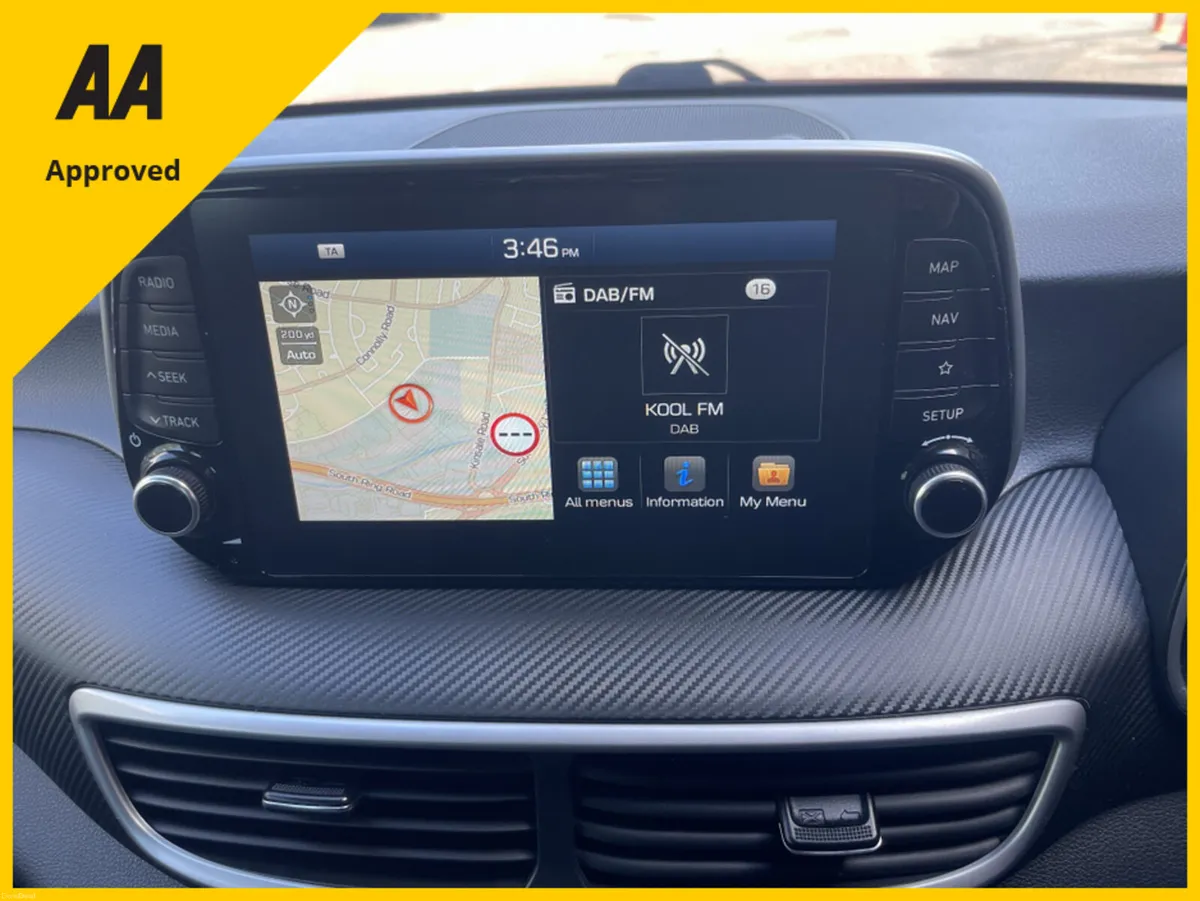 Hyundai Tucson 1.6 CRDI  SE NAV FREE DELIVERY - Image 3