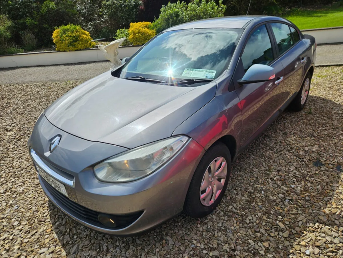 Renault Fluence EXPRESSION 1.5 DCI 90 4DR - Image 3