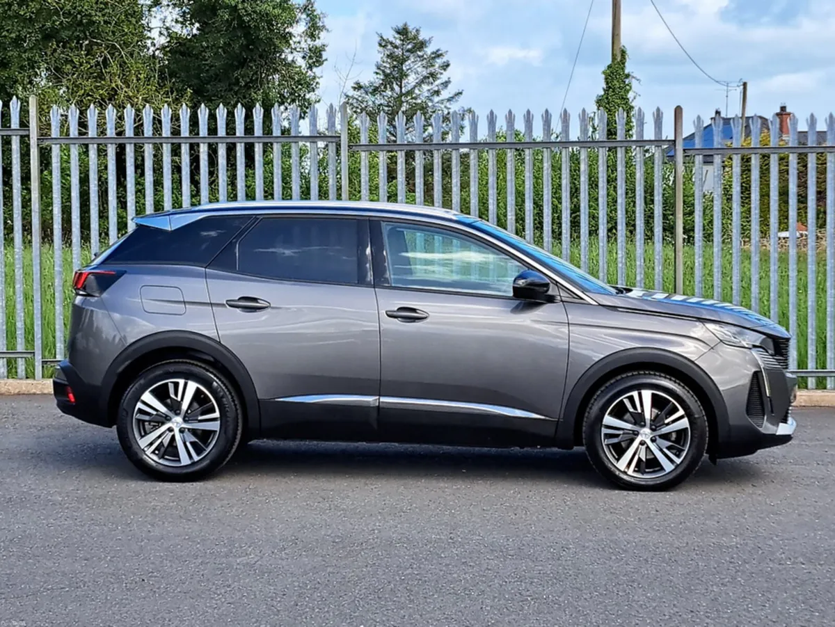 Peugeot 3008 ALLURE PREMIUM 1.5TD 130BHP 8 SPEED A - Image 2