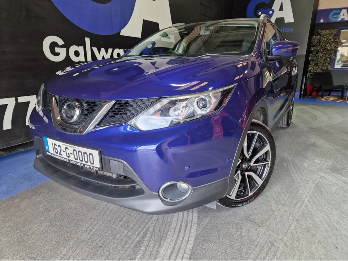 Nissan Qashqai TEKNA **AUTOMATIC**360 CAMERAS, PAN - Image 1