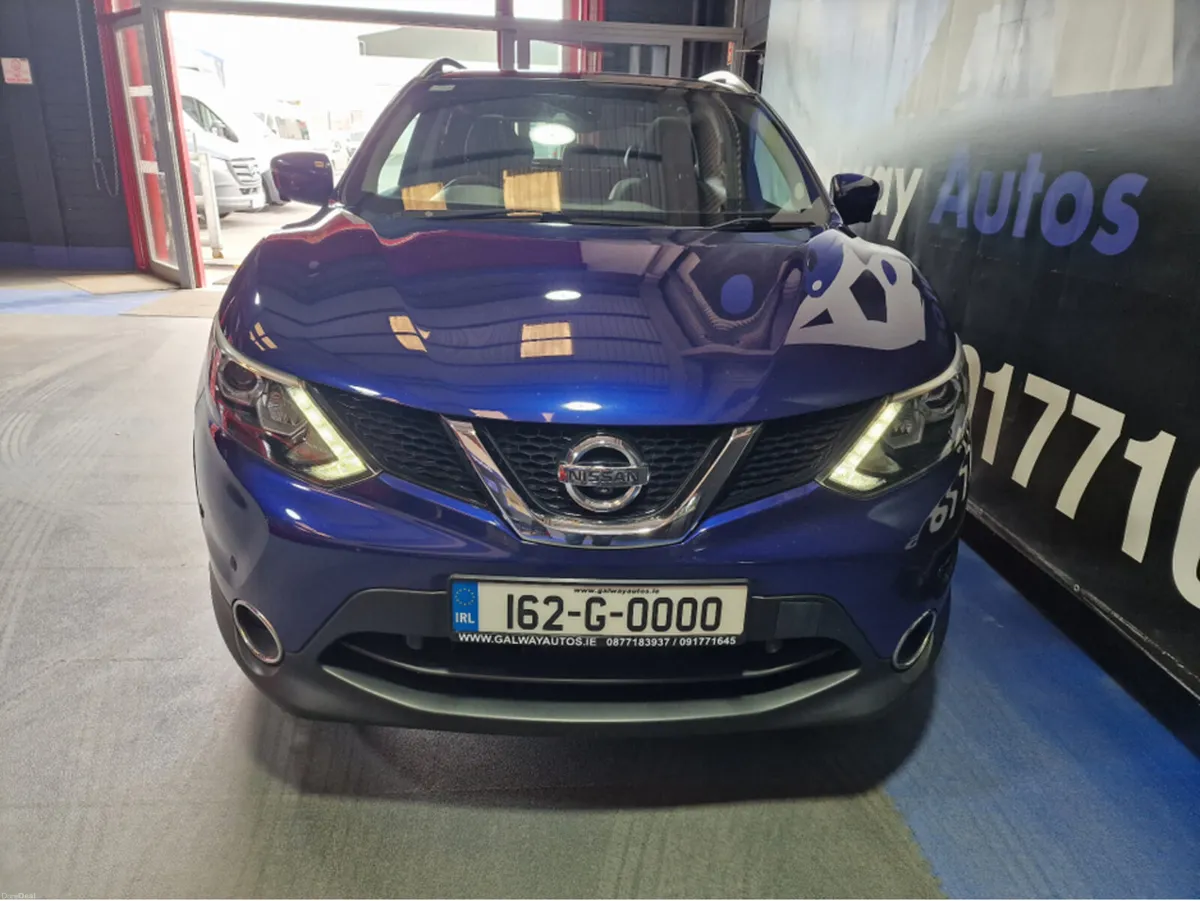Nissan Qashqai TEKNA **AUTOMATIC**360 CAMERAS, PAN - Image 3