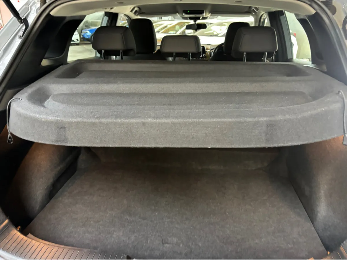 Nissan Qashqai EPOWER SV MY2.75 4DR AUTO - Image 2