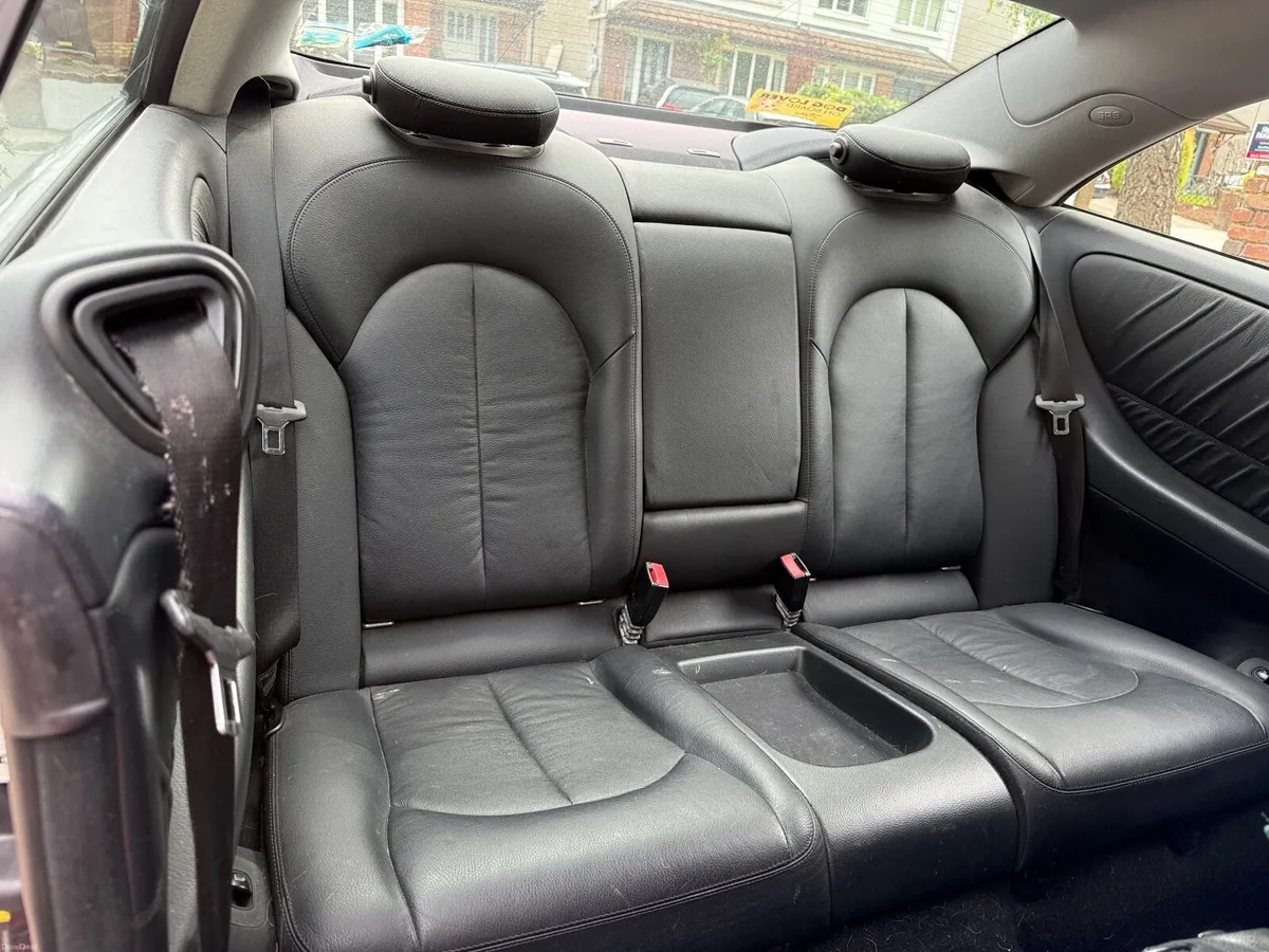 Mercedes-Benz CLK 2010 - Image 4