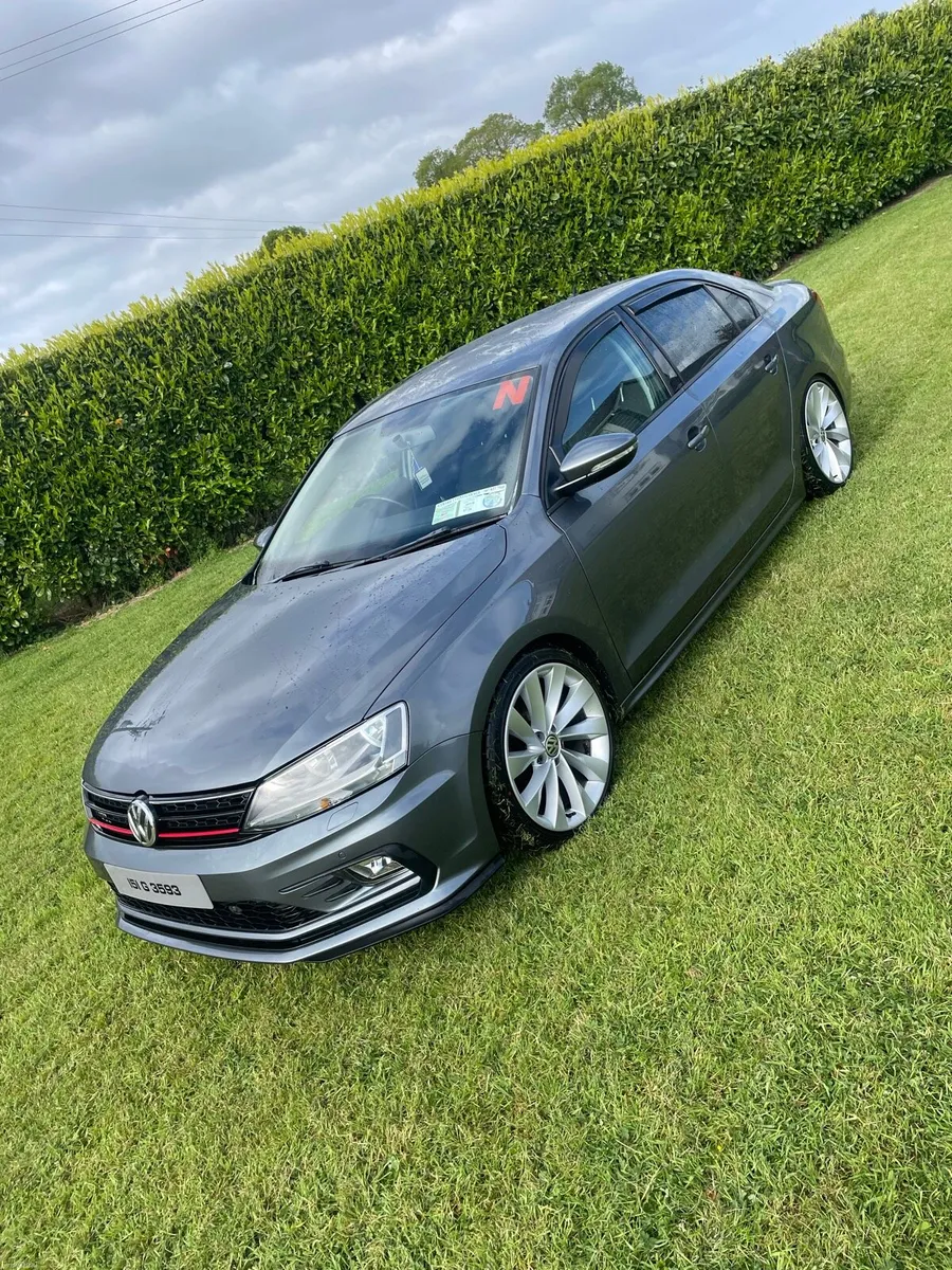 2015 Jetta 2l - Image 2