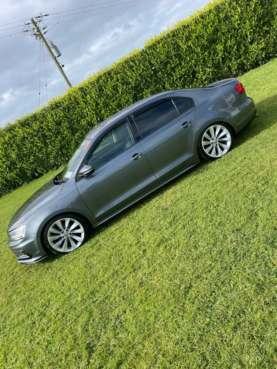 2015 Jetta - Image 5