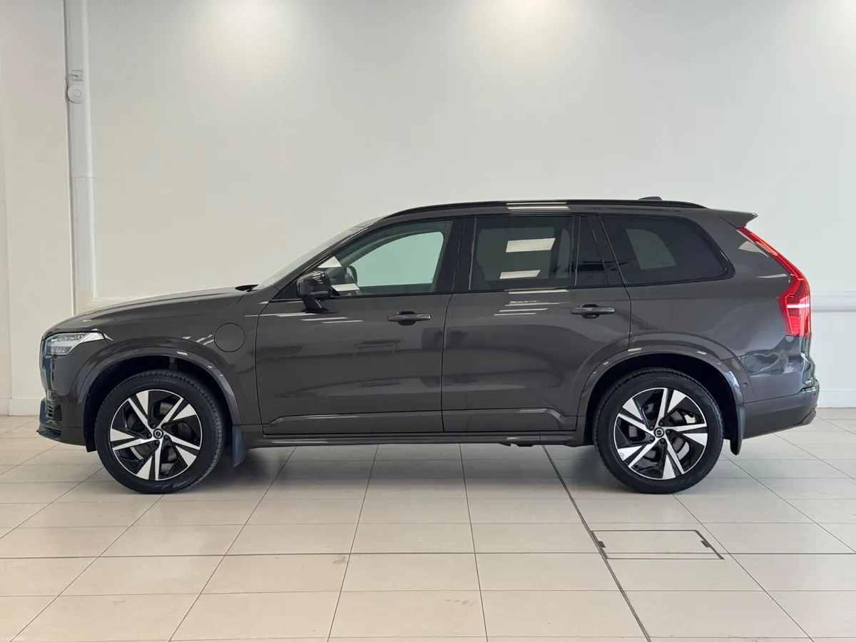 Volvo XC90 2023 - Image 4