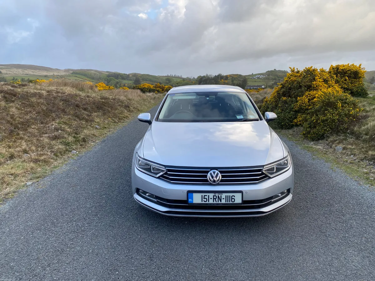 Volkswagen Passat 2015 - Image 2