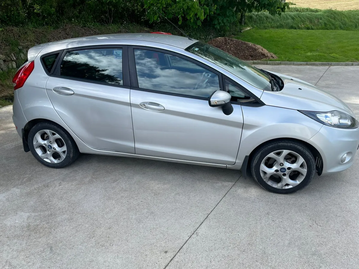 Ford Fiesta 1.25 Petrol Manual 60PS M5 4DR Silver - Image 3