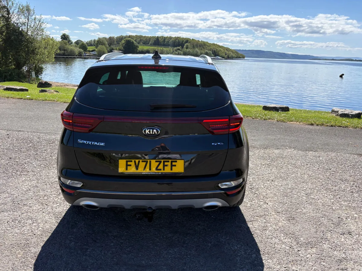 Kia Sportage DIESEL ESTATE - Image 2